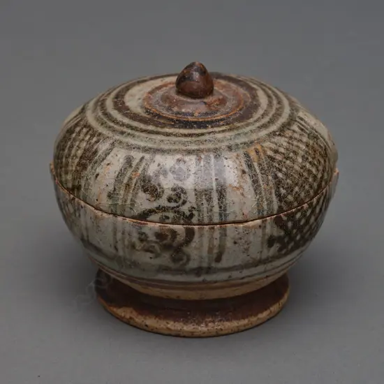 A Sawankhalok stoneware covered box,